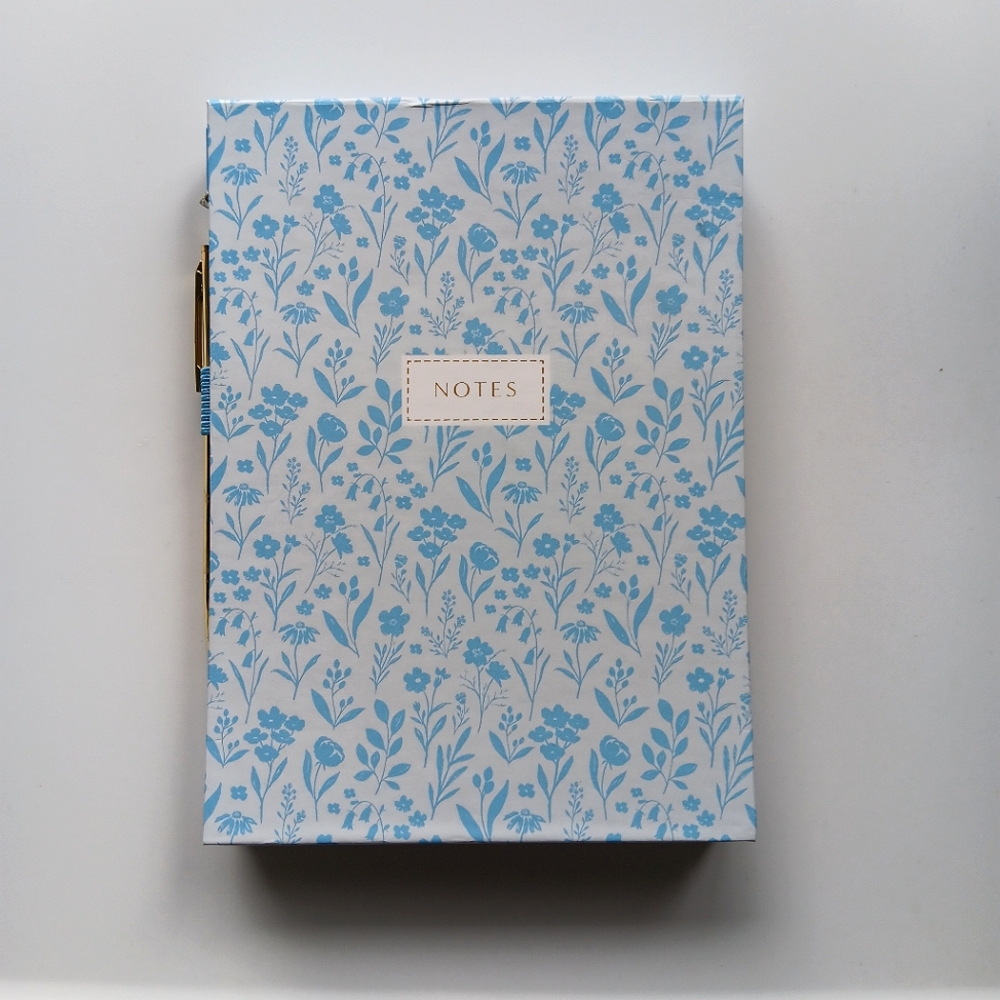 New Eccolo Gooseberry Moon Notepad with Pen Flowers Lined Blue White Gold